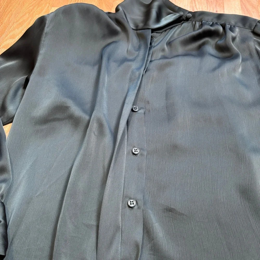 Vintage Jones New York Long Sleeve Button Up Blouse - Picture 4 of 6